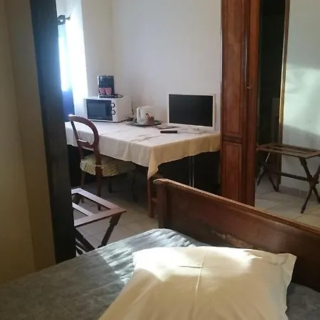 Chambres D'hotes Arnaud Bed & Breakfast *
